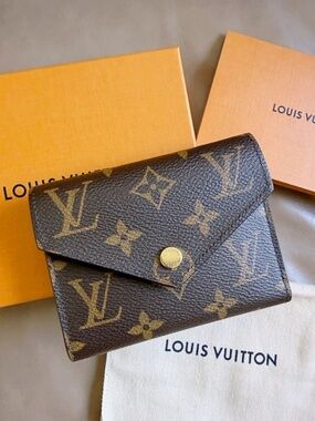 Louis Vuitton Victorine Wallet monogram Rose Ballerine